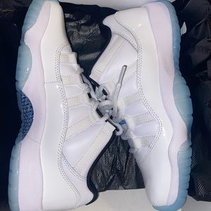 Jordan 11 retros unc